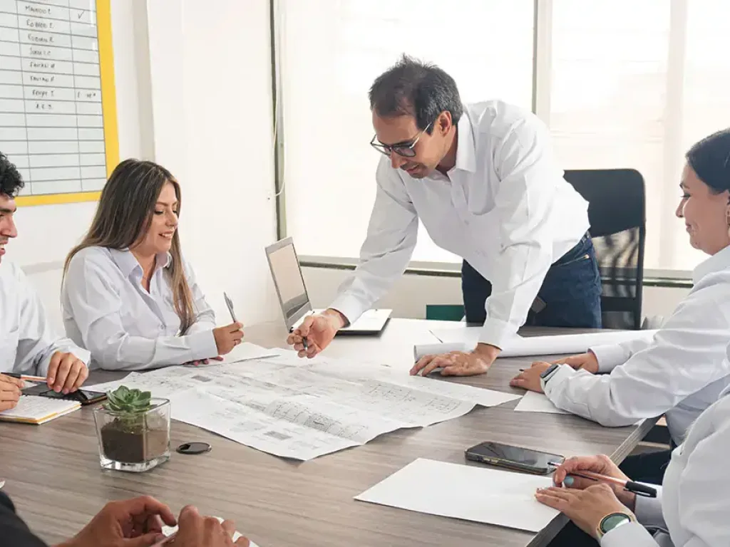 img-liderazgo-reunion-planificacion-estrategia